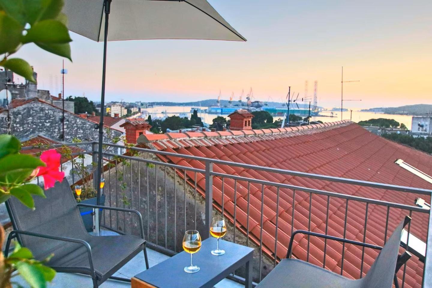 Pula Bay View Apartment Kültér fotó