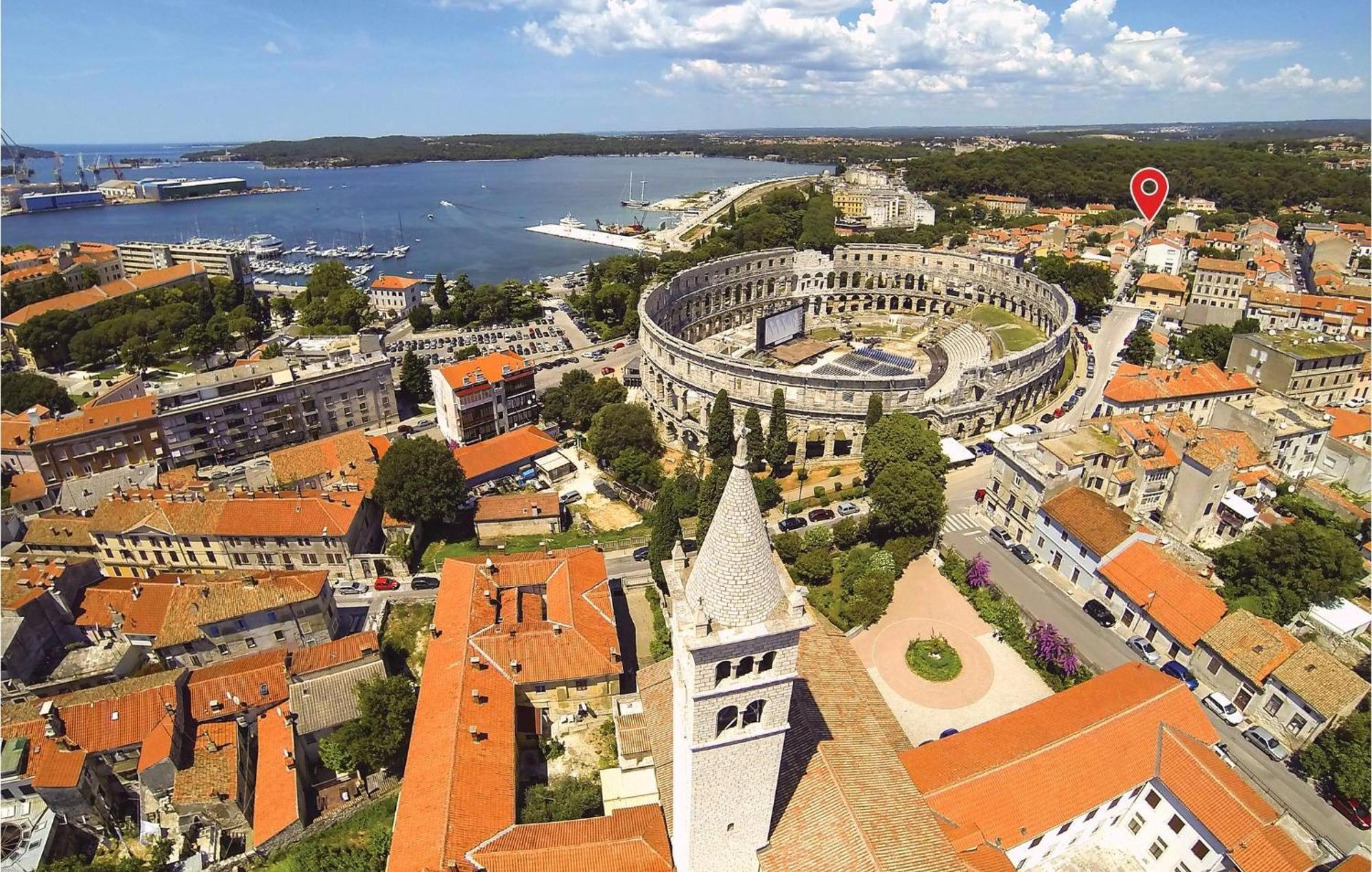 Pula Bay View Apartment Kültér fotó